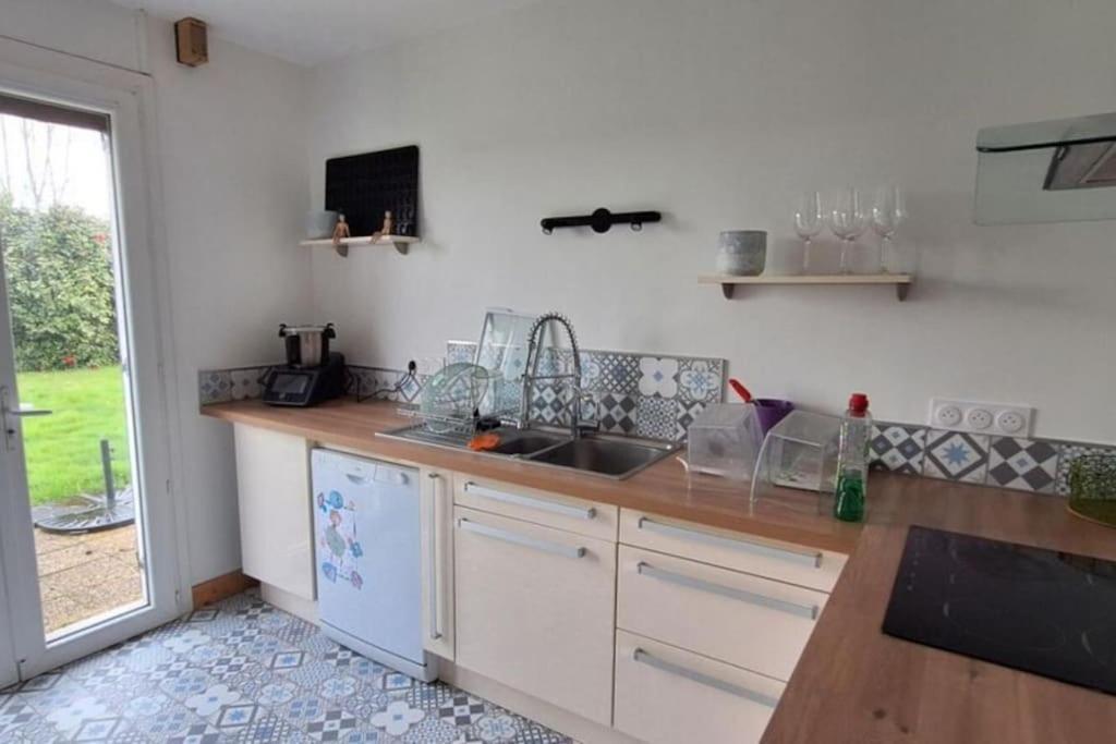 Charmante Maison De Ville Climatisee Avec Wifi Saint-Yrieix-la-Perche Exterior foto